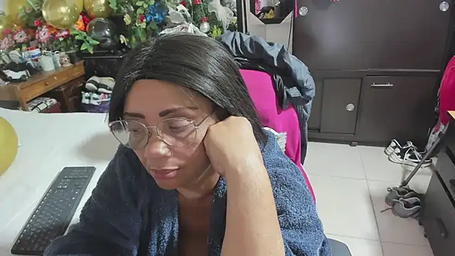 Mrs_mommy_'s cam snapshot