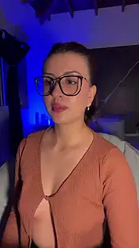 EmaSaenz live sex cam