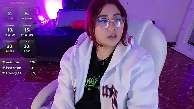 littlee_red's cam snapshot