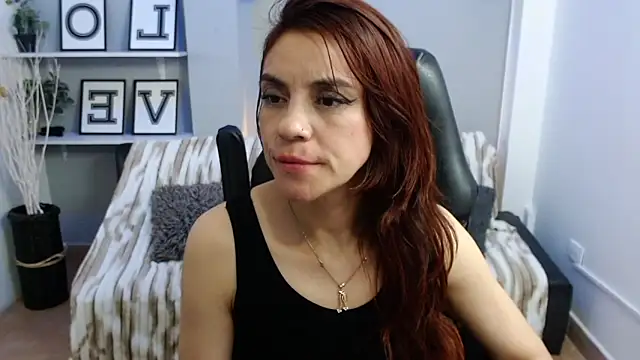 KendallWood_'s cam snapshot