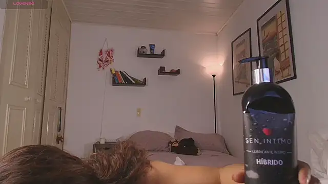 mmycaliope's cam snapshot