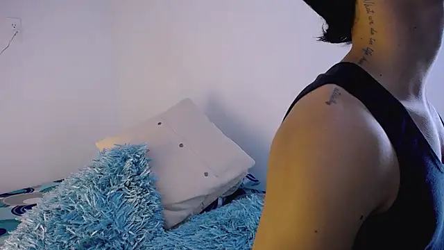 babyandy_x's cam snapshot