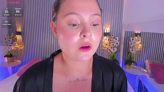 Emilyblackers's cam snapshot