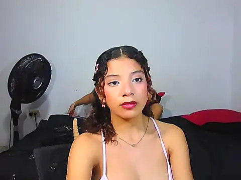 Helena-Paola's cam snapshot