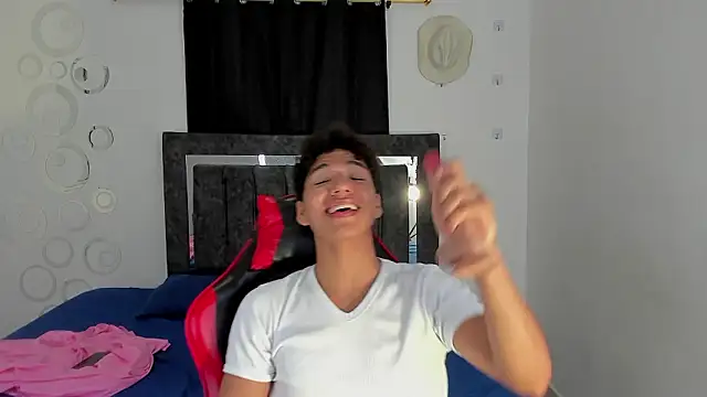 Maximiliano_Khalil live sex cam