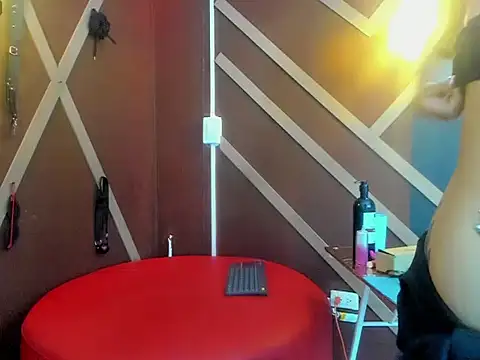 EvelynMoore__'s cam snapshot