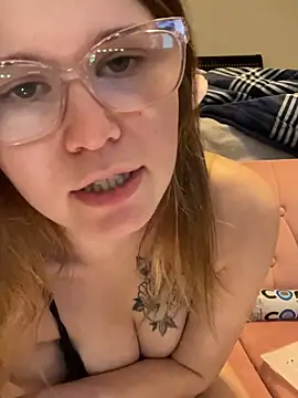 Riley_ray69's cam snapshot