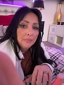 TiffanyRoxx live sex cam