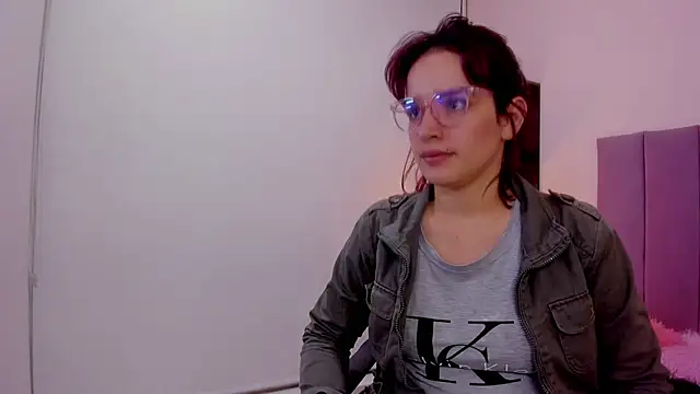 Annyrosee's cam snapshot