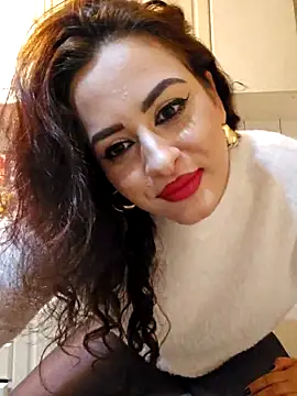 WatchTheQUEEnConQuer88's cam snapshot