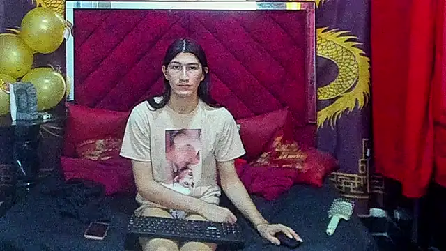 Pride_couple's cam snapshot