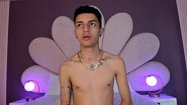 NickandAbby_'s cam snapshot