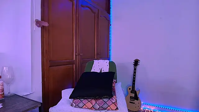 Giantonelawow's cam snapshot