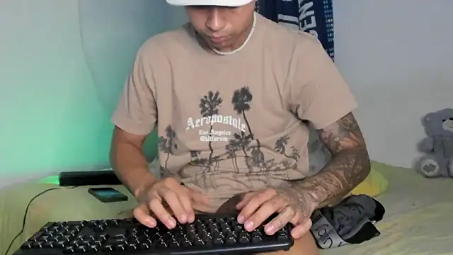 _Logan_Colton_'s cam snapshot