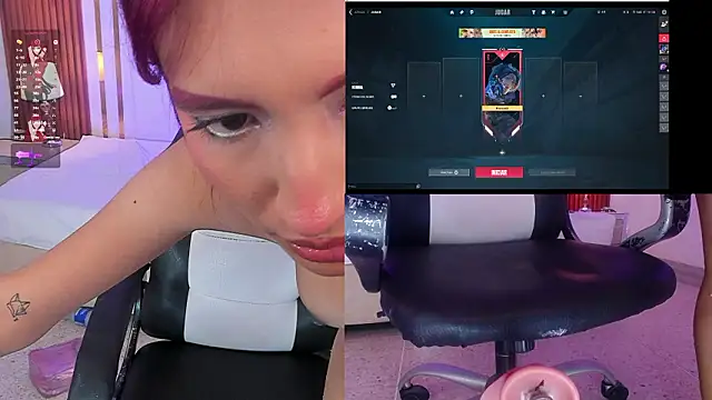 MiaVoss's cam snapshot