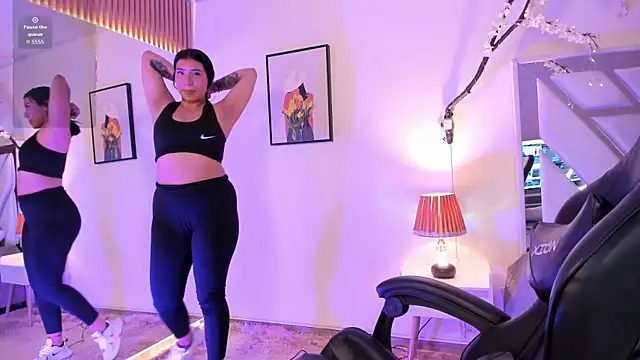 emy_williams's cam snapshot