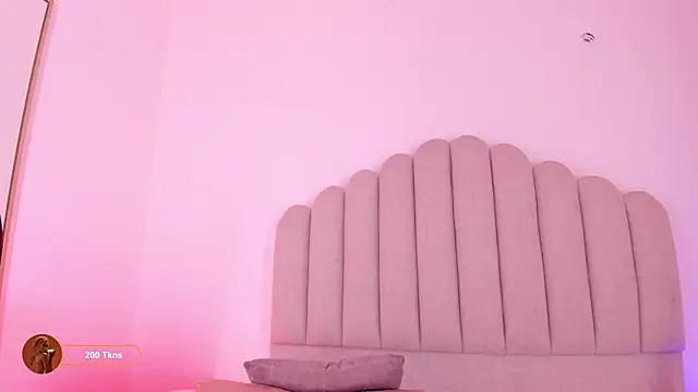 Nikki_Angel_'s cam snapshot