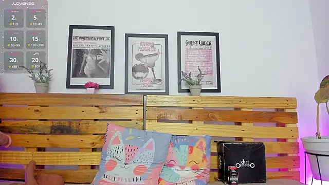 Alisson_Boobs_'s cam snapshot