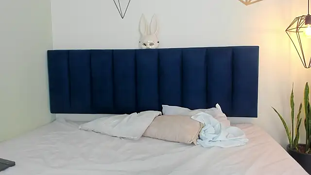 sophieturner_mg's cam snapshot