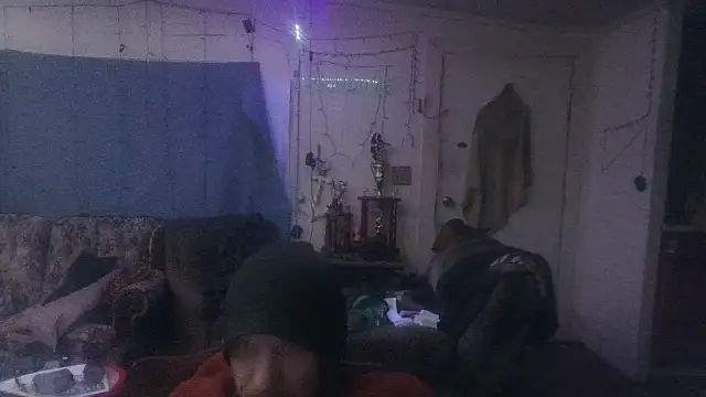 Poundtown1226's cam snapshot