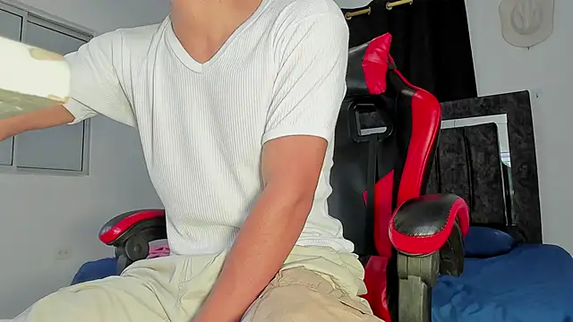 Maximiliano_Khalil live sex cam