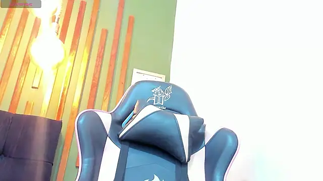 Bianca_slut1's cam snapshot