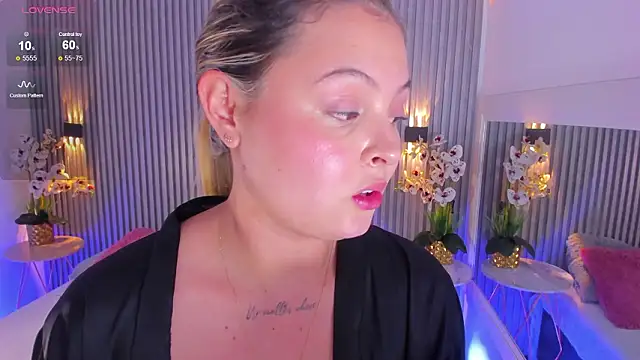 Emilyblackers's cam snapshot