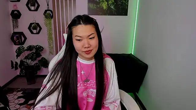 LunaPurrr's cam snapshot