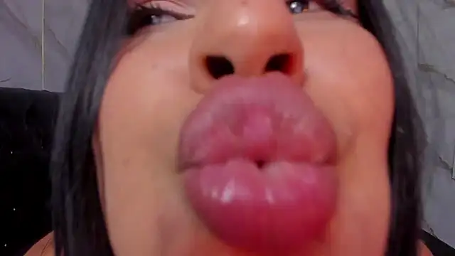 rosalia-04 live sex cam