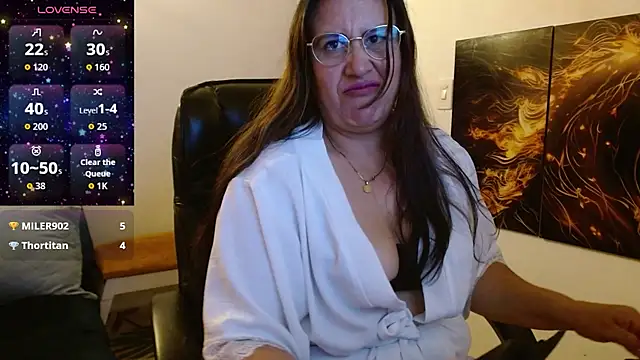 amalia_brunette's cam snapshot