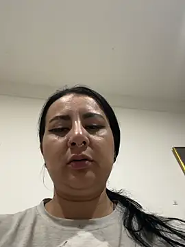 Abril_Luv's cam snapshot