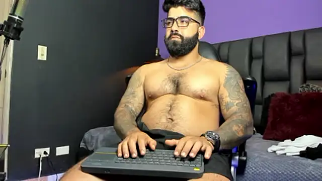 Lyon_vach live sex cam