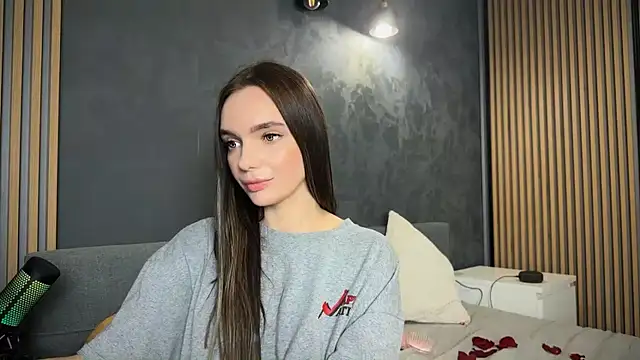 litlle_angelll's cam snapshot