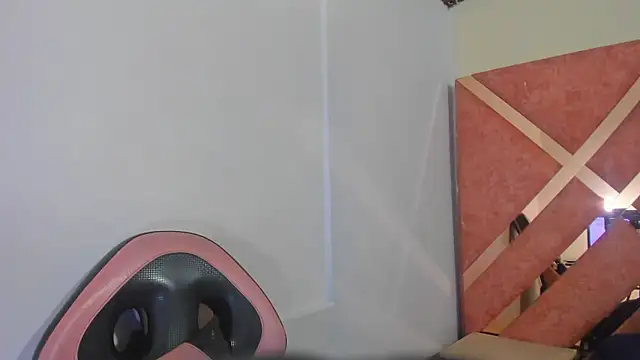 Amy_Kobold3's cam snapshot