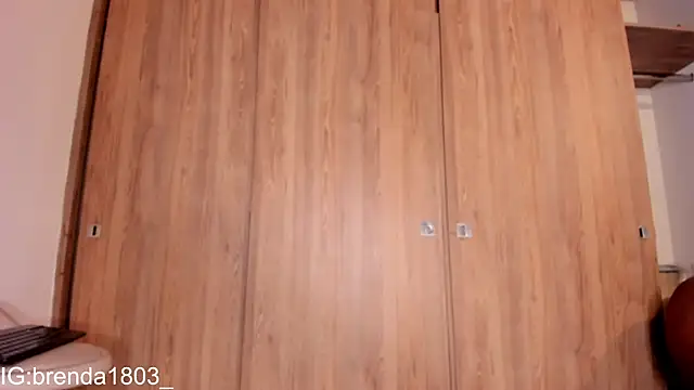 brenda_nova18's cam snapshot