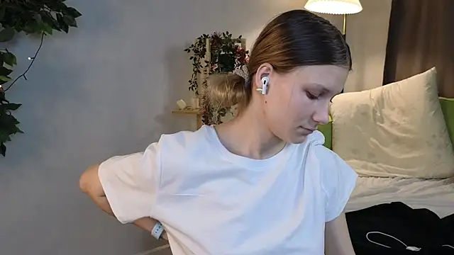 GlynisPernice's cam snapshot