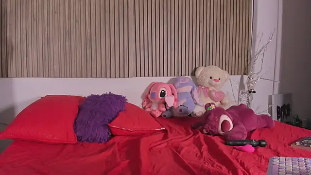 Hayley-Fox's cam snapshot