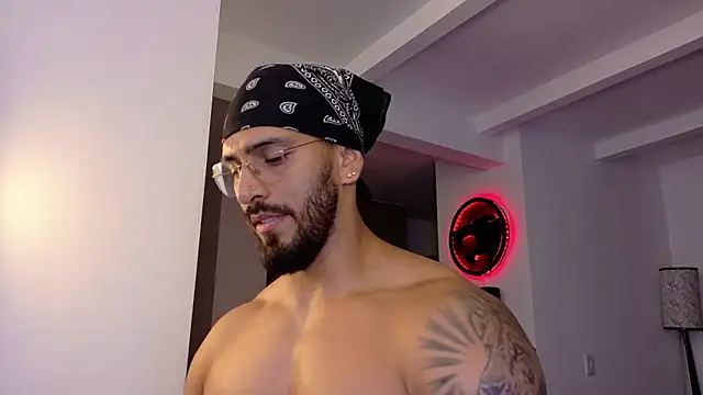 tony_muscle's cam snapshot