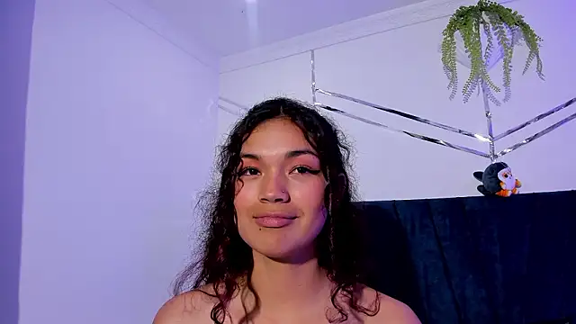 Camilla_Miller01's cam snapshot