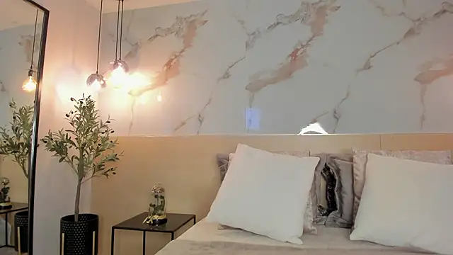 LeaThompson's cam snapshot