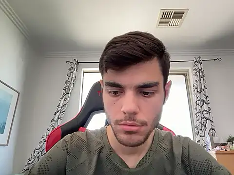 Omarnede live sex cam