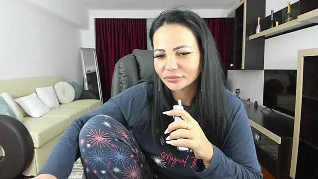 Ella_sweety00's cam snapshot