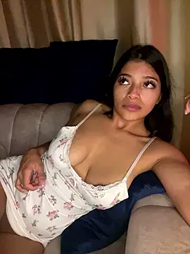 AgathaGeorgiou live sex cam