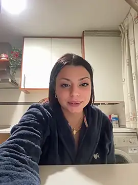 Noeliagglow live sex cam