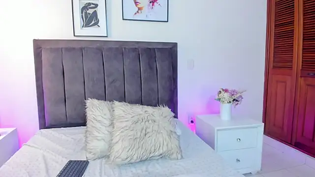 Sophia_Clark8's cam snapshot