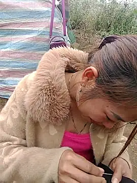 out-lustt's cam snapshot