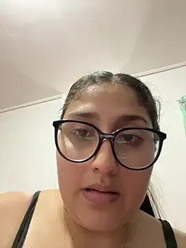 croftsmila live sex cam