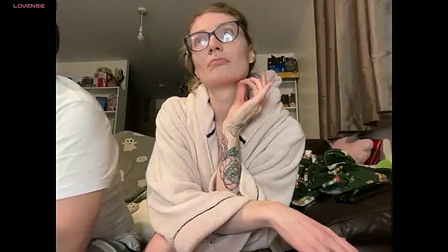 harleyblair live sex cam