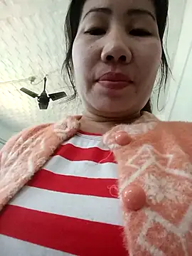 Reema_143's cam snapshot