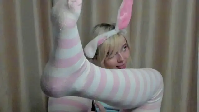 ustimeow's cam snapshot